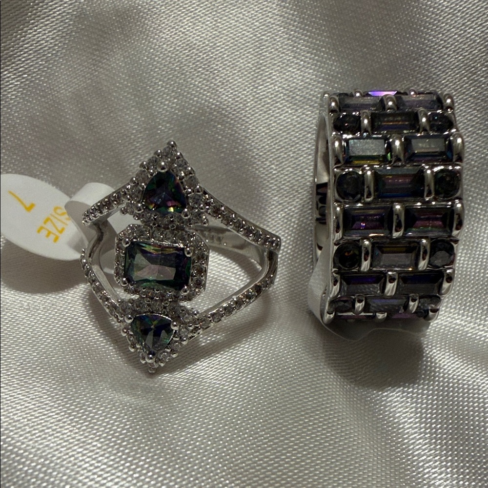 Bomb party June 2025 lot of 2 rings size 7